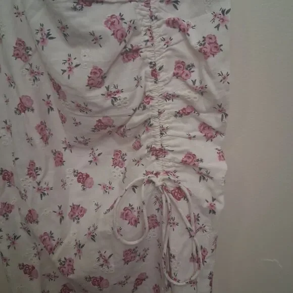 Zara Cottage Pink Floral Dress Eyelet Front Slit Sweetheart Neck - Picture 4 of 8